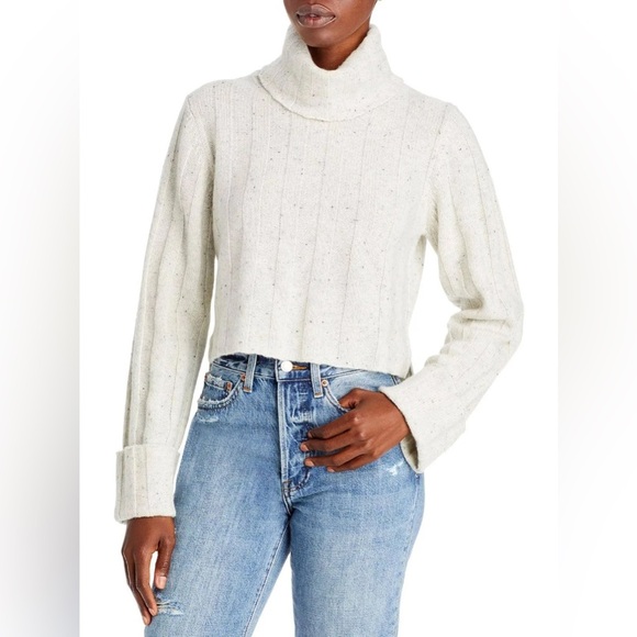 $485 LoveShackFancy Kerry 100% Cashmere Turtleneck Sweater
Size Small NWOT - Picture 1 of 4